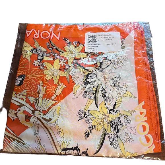 Accessories - Scarf/Kerchief NWT